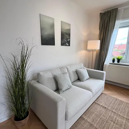 Apartment Zoro - 4 Zimmer- Kueche - Balkon Memmingerberg