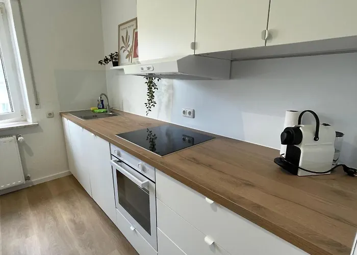 Zoro - 4 Zimmer- Kueche - Balkon Appartement